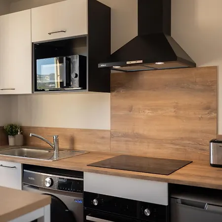 Apartment Le Grand Riche , Vue Sur Les Alpilles *